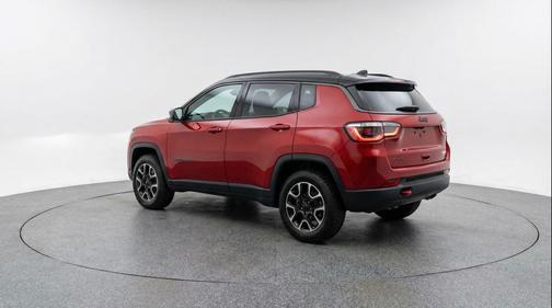 Red Hot Pearlcoat 2025 Jeep Compass Trailhawk