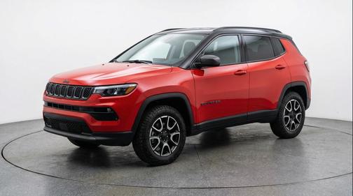 Red Hot Pearlcoat 2025 Jeep Compass Trailhawk