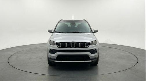 Silver Zynith Metallic Clearcoat 2025 Jeep Compass Limited