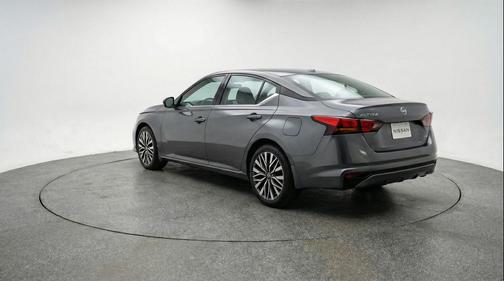 Gun Metallic 2025 Nissan Altima SV FWD
