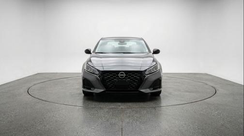 Gun Metallic 2025 Nissan Altima SV FWD
