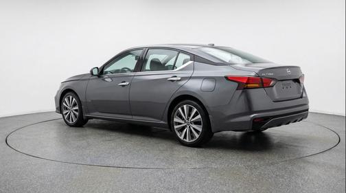 Gun Metallic 2025 Nissan Altima SV FWD