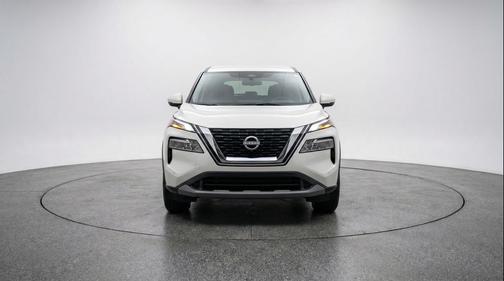 Everest White Pearl Tricoat 2025 Nissan Rogue SV