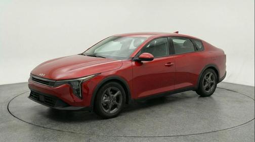 Currant Red 2025 Kia K4 LXS