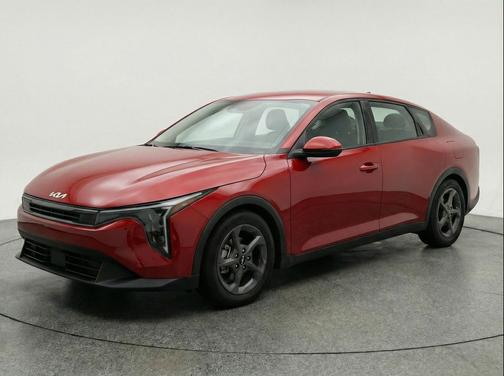 Currant Red 2025 Kia K4 LXS