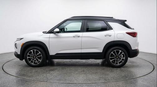Summit White 2025 Chevrolet Trailblazer LT