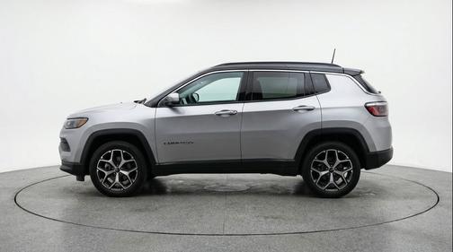 Silver Zynith Metallic Clearcoat 2025 Jeep Compass Limited