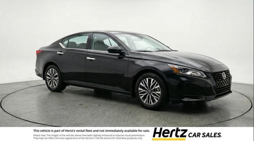 Super Black 2025 Nissan Altima SV FWD