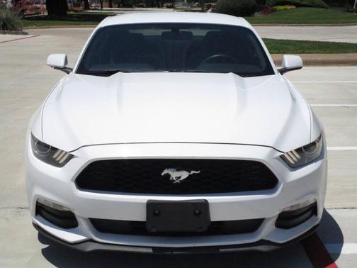 White 2015 Ford Mustang V6