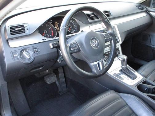 2010 Volkswagen CC Sport