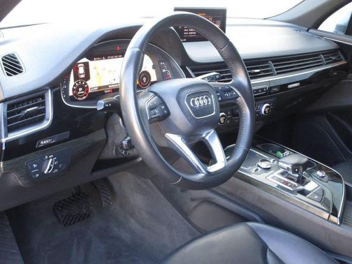 2017 Audi Q7 3.0T Premium