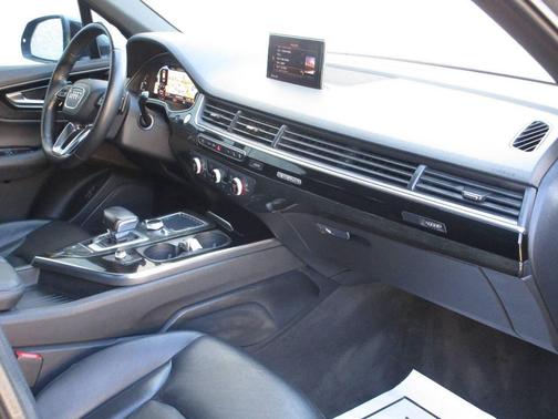2017 Audi Q7 3.0T Premium