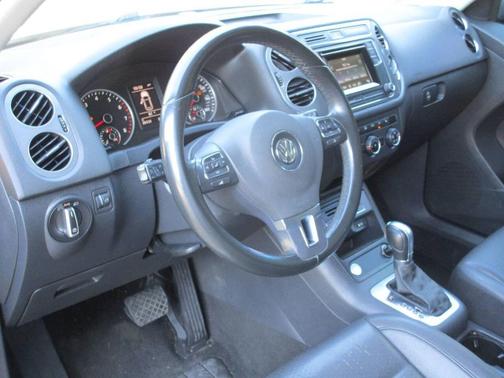 2016 Volkswagen Tiguan SE