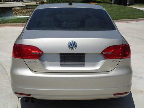 Tan 2014 Volkswagen Jetta TDI