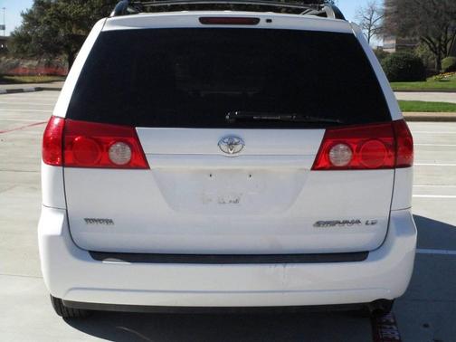 2009 Toyota Sienna LE
