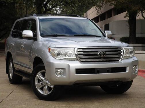 2014 Toyota Land Cruiser Base
