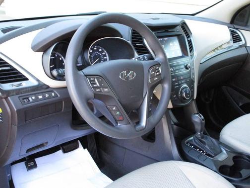 2019 Hyundai Santa Fe XL SE