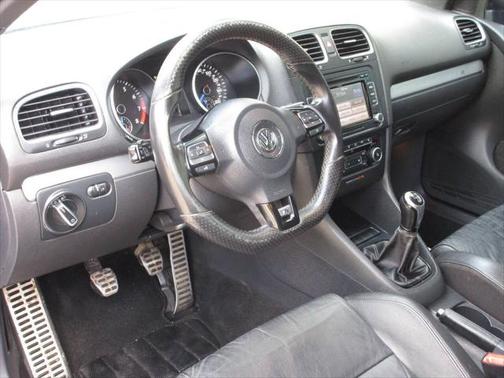 2013 Volkswagen Golf R 4-Door