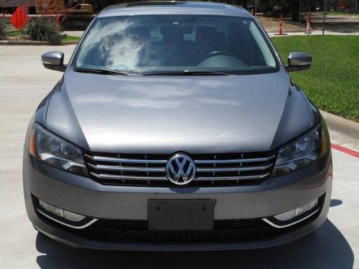 Dark Gray 2014 Volkswagen Passat 2.0L TDI DSG SEL Premium