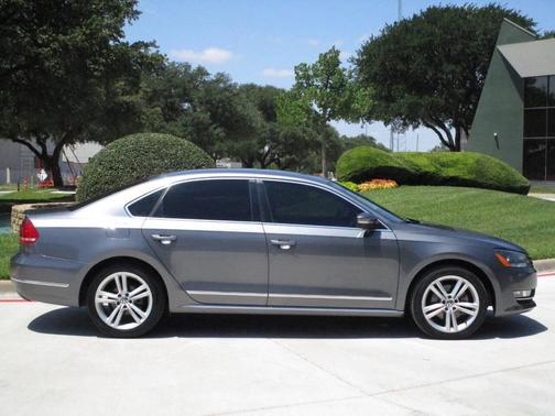 Dark Gray 2014 Volkswagen Passat 2.0L TDI DSG SEL Premium