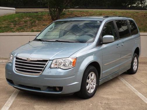 2010 Chrysler Town & Country Touring