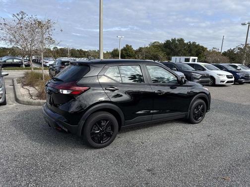 2024 Nissan Kicks S