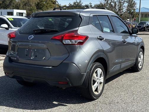 2019 Nissan Kicks S