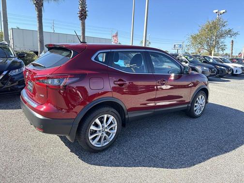 2022 Nissan Rogue Sport S