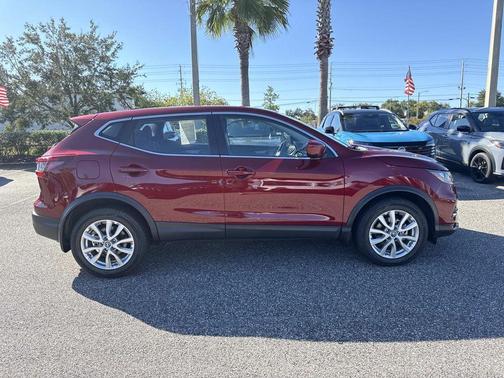 2022 Nissan Rogue Sport S