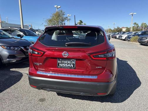 2022 Nissan Rogue Sport S