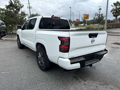 Glacier White 2026 Nissan Frontier SV