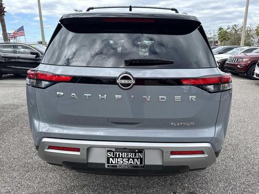 2024 Nissan Pathfinder Platinum