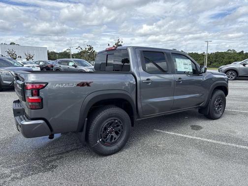 2025 Nissan Frontier PRO-4X