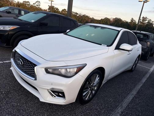 2022 INFINITI Q50 LUXE