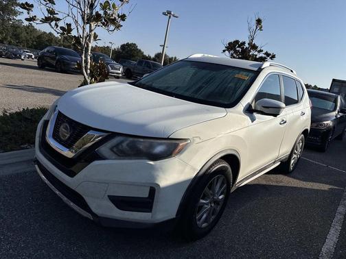 2018 Nissan Rogue SV