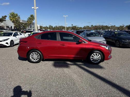 2022 Hyundai Accent SEL