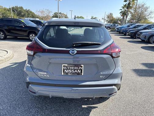 2021 Nissan Kicks SV