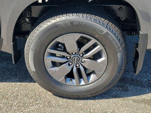 Gun Metallic 2026 Nissan Frontier SV