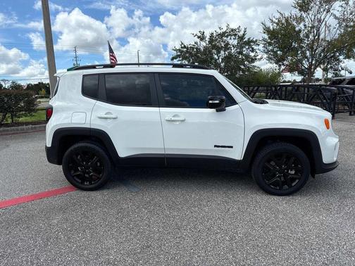 2023 Jeep Renegade Altitude