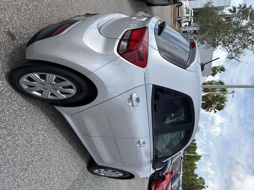 Silky Silver 2022 Kia Rio S