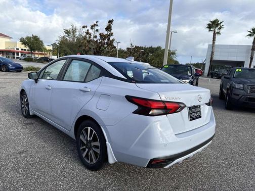 2024 Nissan Versa 1.6 SV