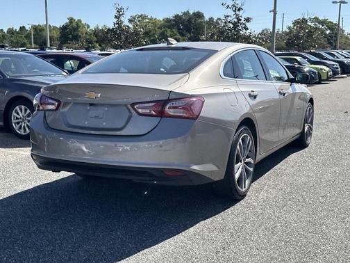 Mineral Gray Metallic 2024 Chevrolet Malibu 2LT