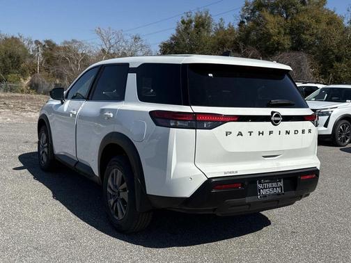 2026 Nissan Pathfinder S