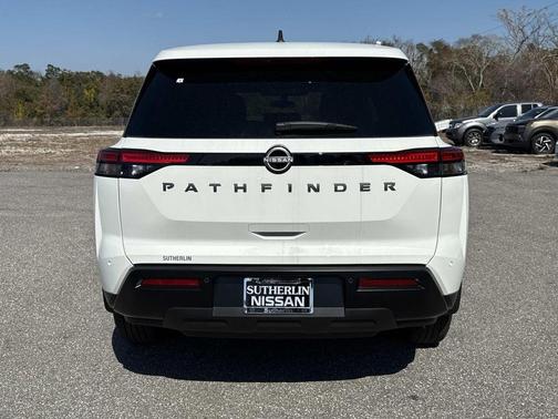 2026 Nissan Pathfinder S