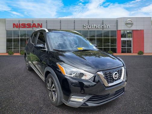 2020 Nissan Kicks SR