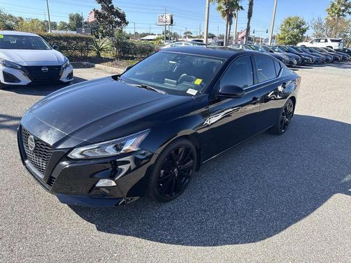 2022 Nissan Altima 2.5 SR