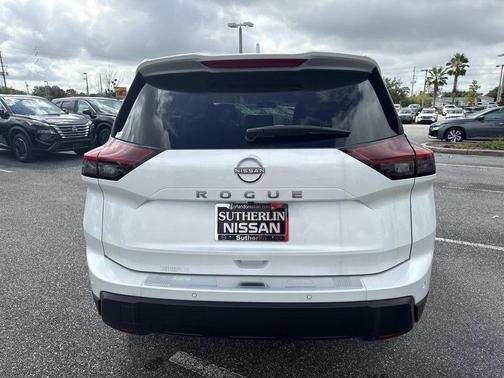 2025 Nissan Rogue SV