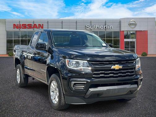 Black 2022 Chevrolet Colorado LT