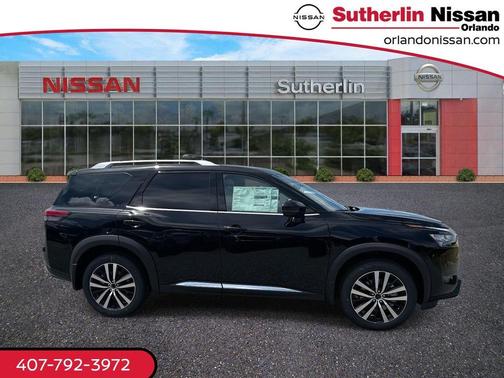 2025 Nissan Pathfinder Platinum