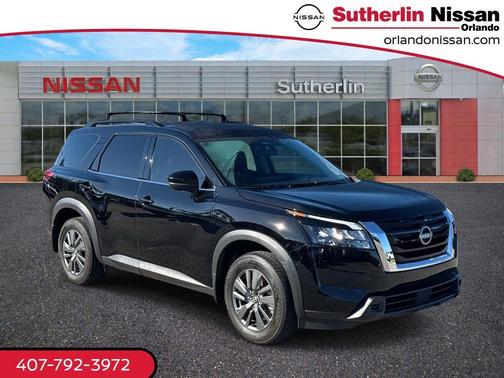 2024 Nissan Pathfinder SV